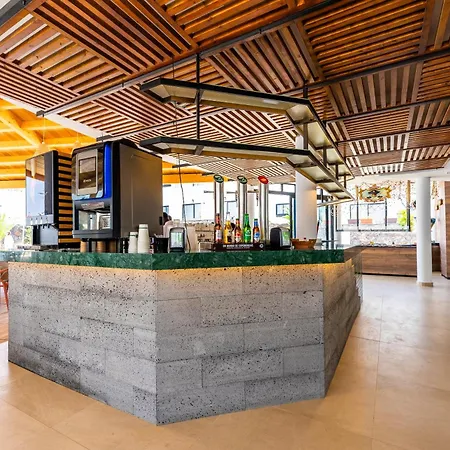 Bakour Lanzarote Splash Puerto del Carmen (Lanzarote)