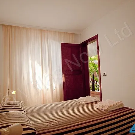 Bakour Lanzarote Splash 4* بويرتو ذيل كارمين