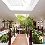 Bakour Lanzarote Splash 酒店 4*