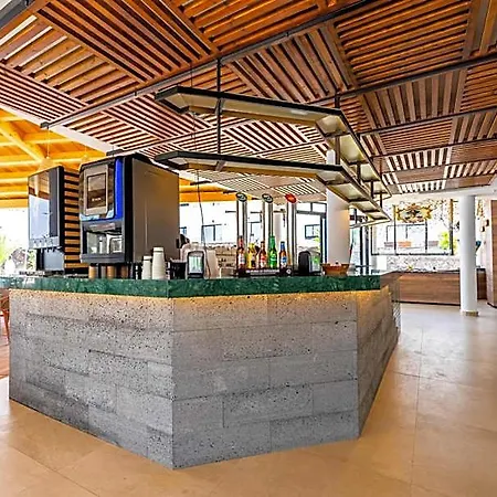 Otel Bakour Lanzarote Splash 4*