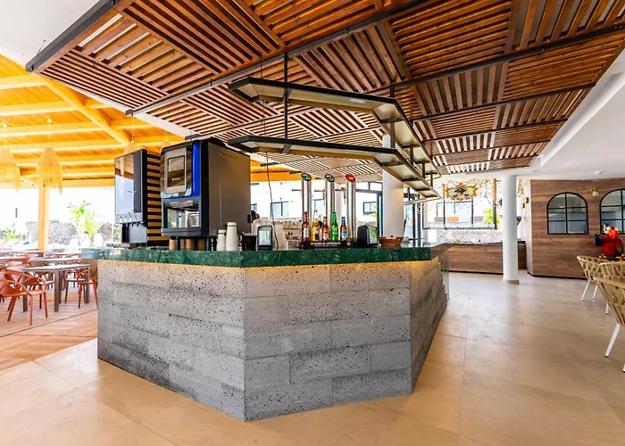 Bakour Lanzarote Splash Puerto del Carmen (Lanzarote)